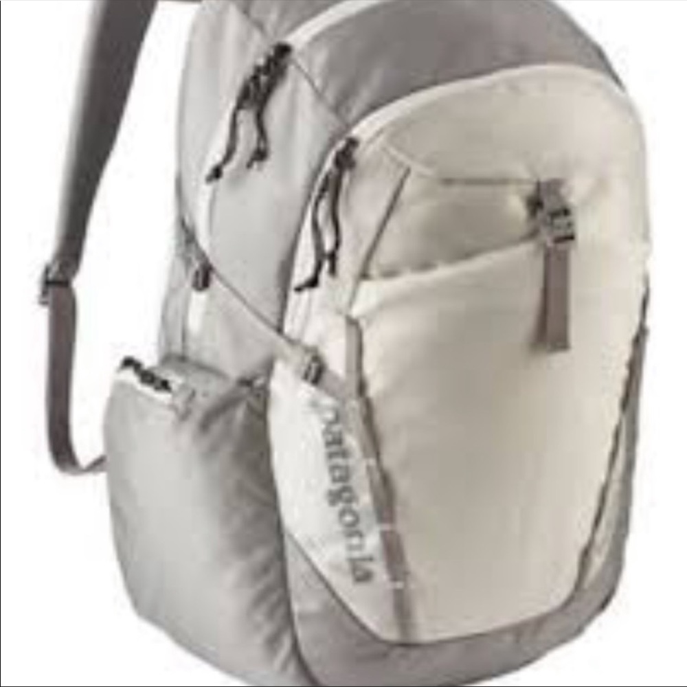 IN SEARCH OF PATAGONIA PAXAT BACKPACK (Grey&white)